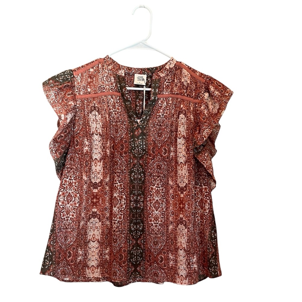 Good Hart Flutter Sleeve Blouse